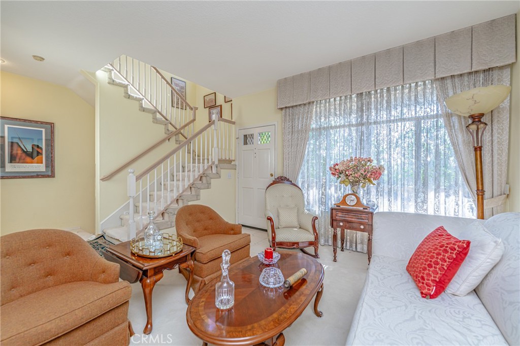 514 N Pageant Drive B