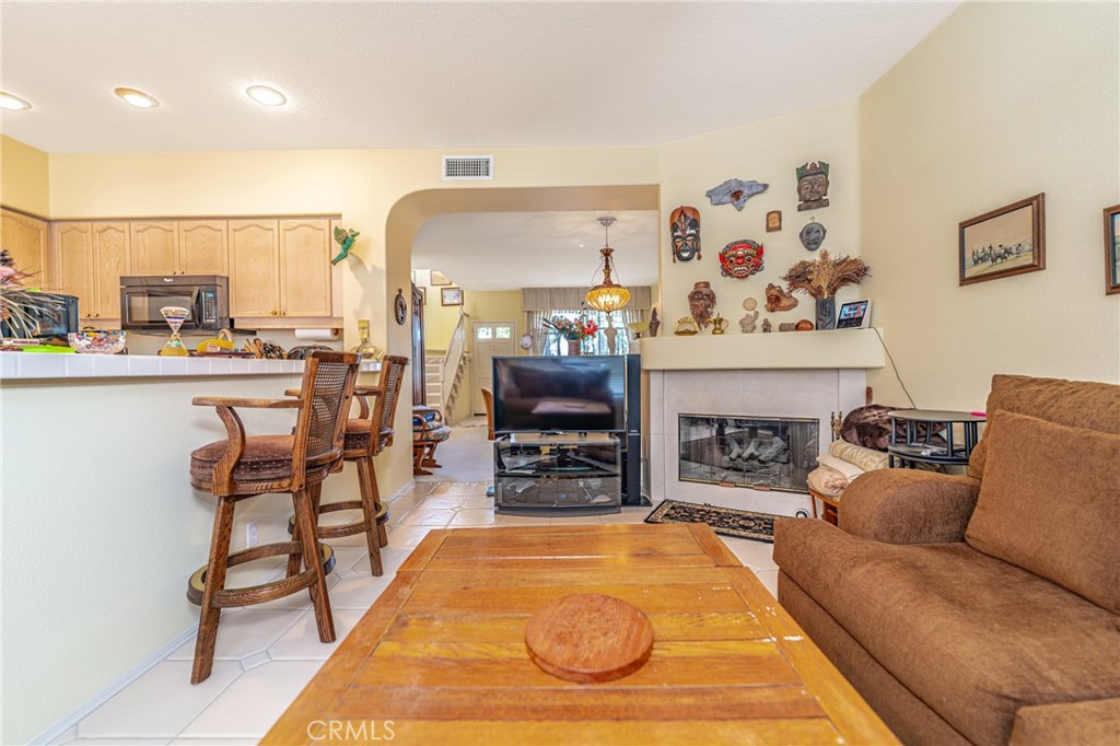 514 N Pageant Drive B