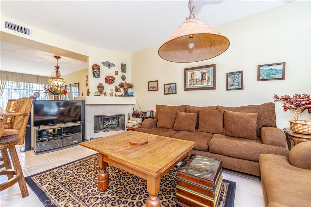 514 N Pageant Drive B