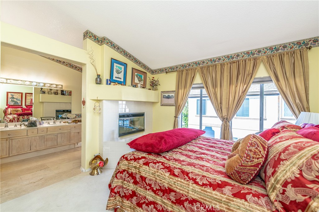 514 N Pageant Drive B