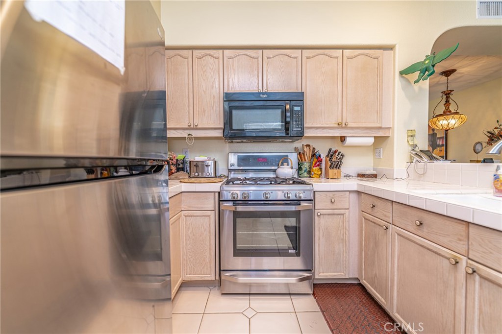 514 N Pageant Drive B