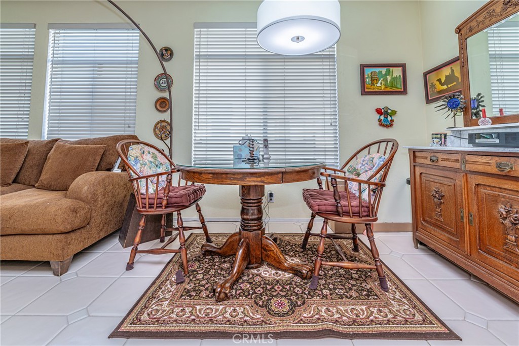 514 N Pageant Drive B