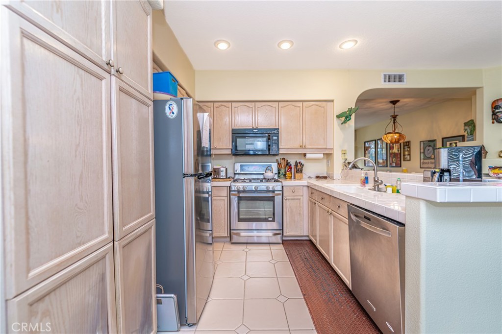 514 N Pageant Drive B