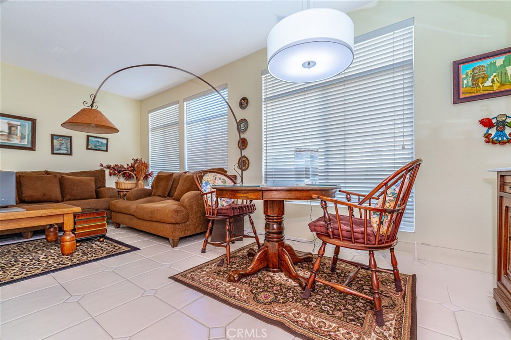 514 N Pageant Drive B