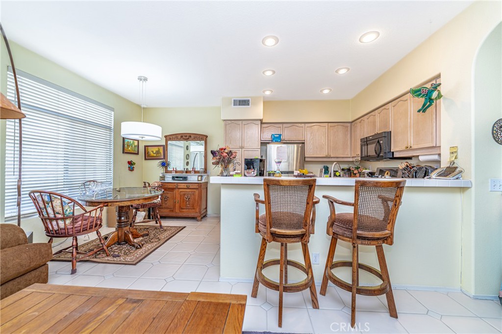 514 N Pageant Drive B