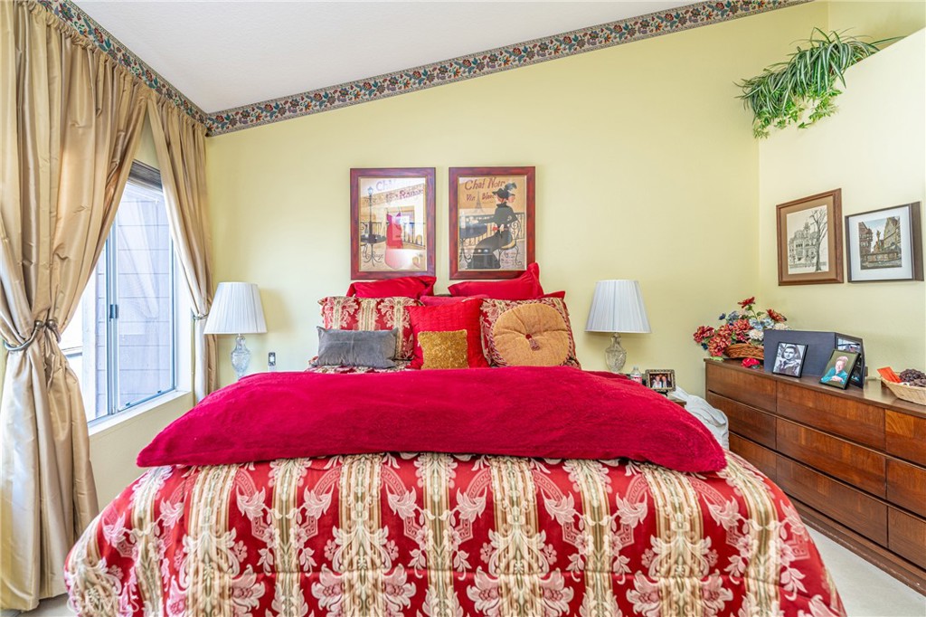 514 N Pageant Drive B