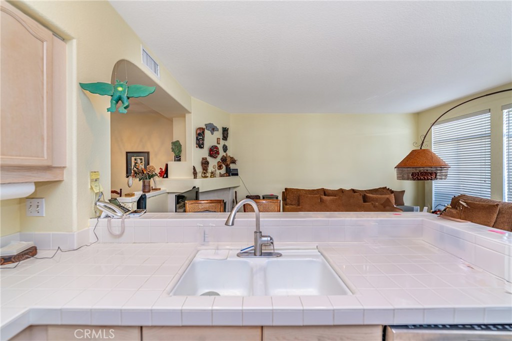 514 N Pageant Drive B