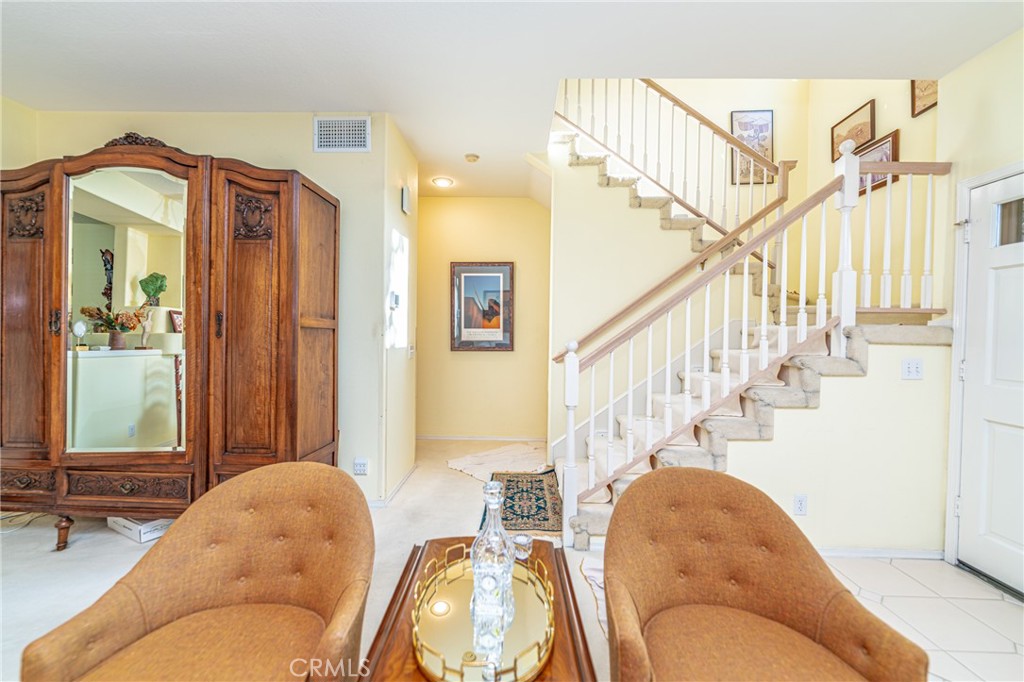 514 N Pageant Drive B