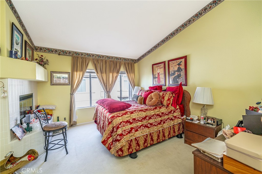 514 N Pageant Drive B