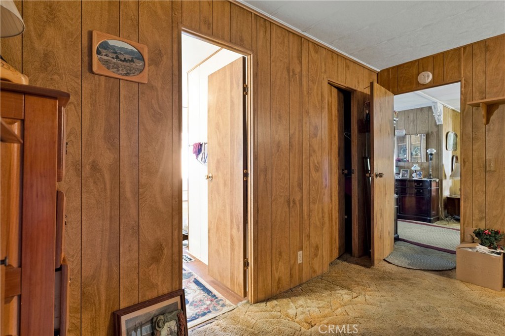 15252 Seneca Road 81