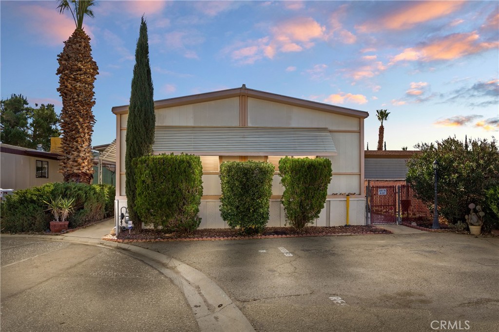 15252 Seneca Road 81