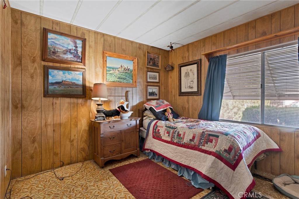 15252 Seneca Road 81