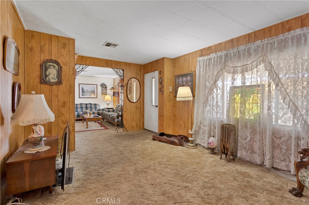 15252 Seneca Road 81