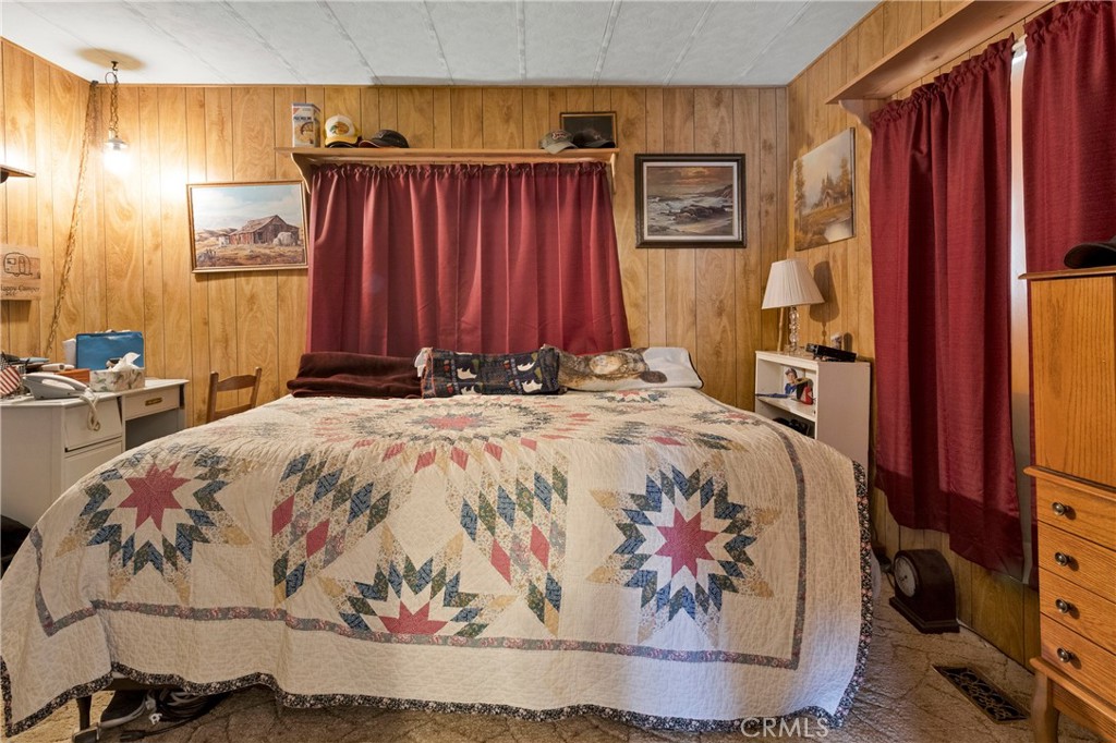 15252 Seneca Road 81