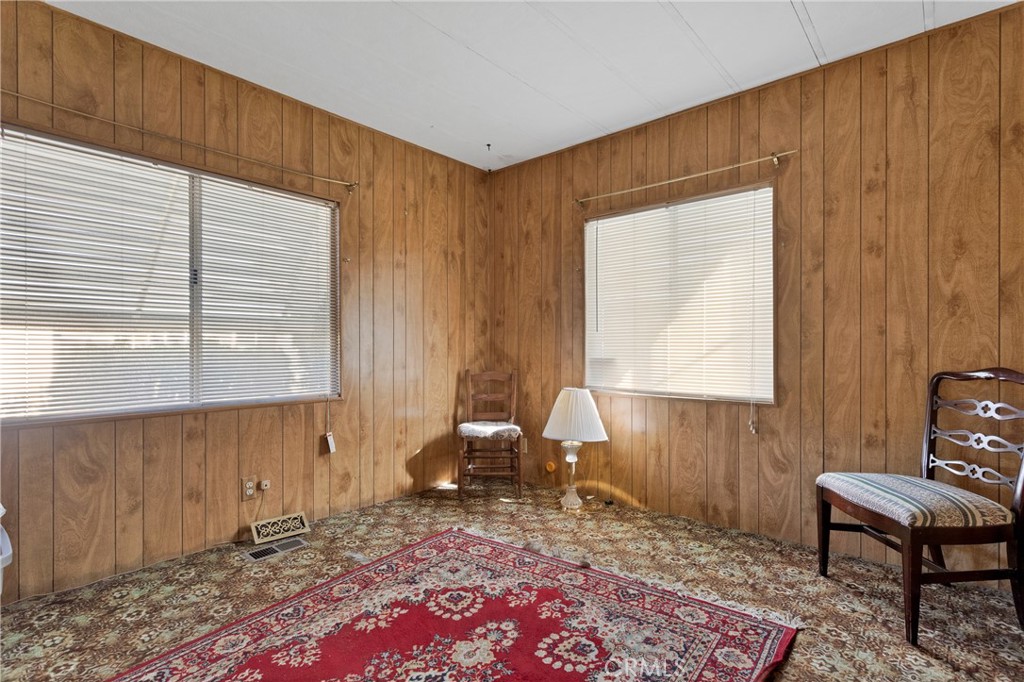 15252 Seneca Road 81