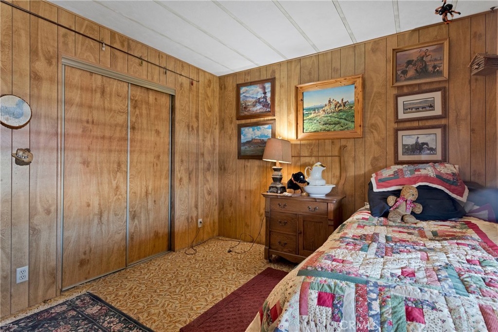 15252 Seneca Road 81