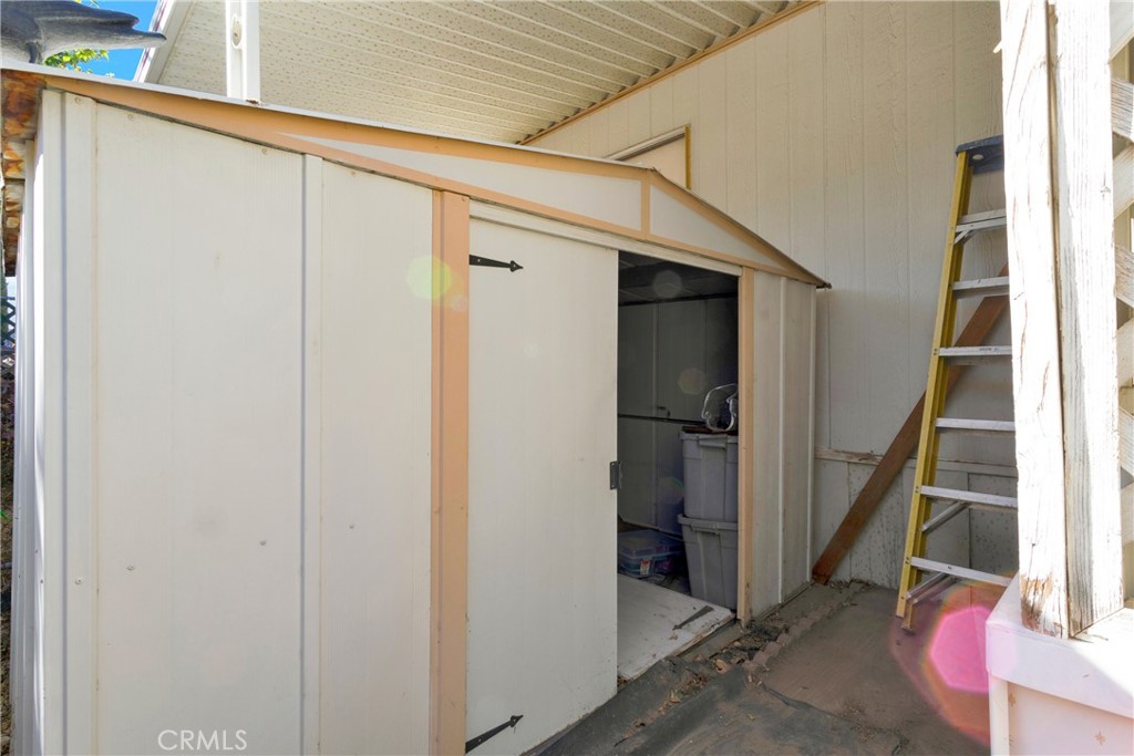 15252 Seneca Road 81