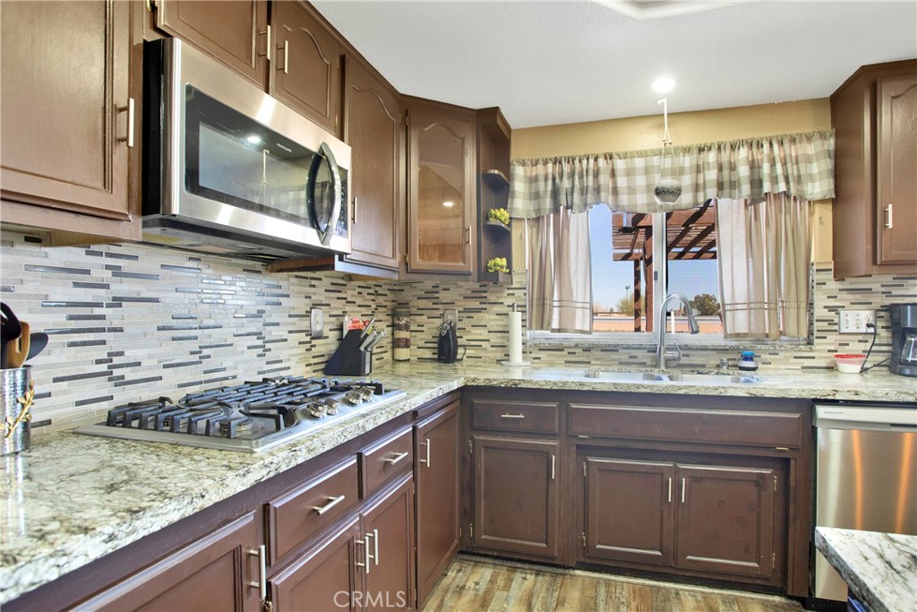 14080 Farmington Street