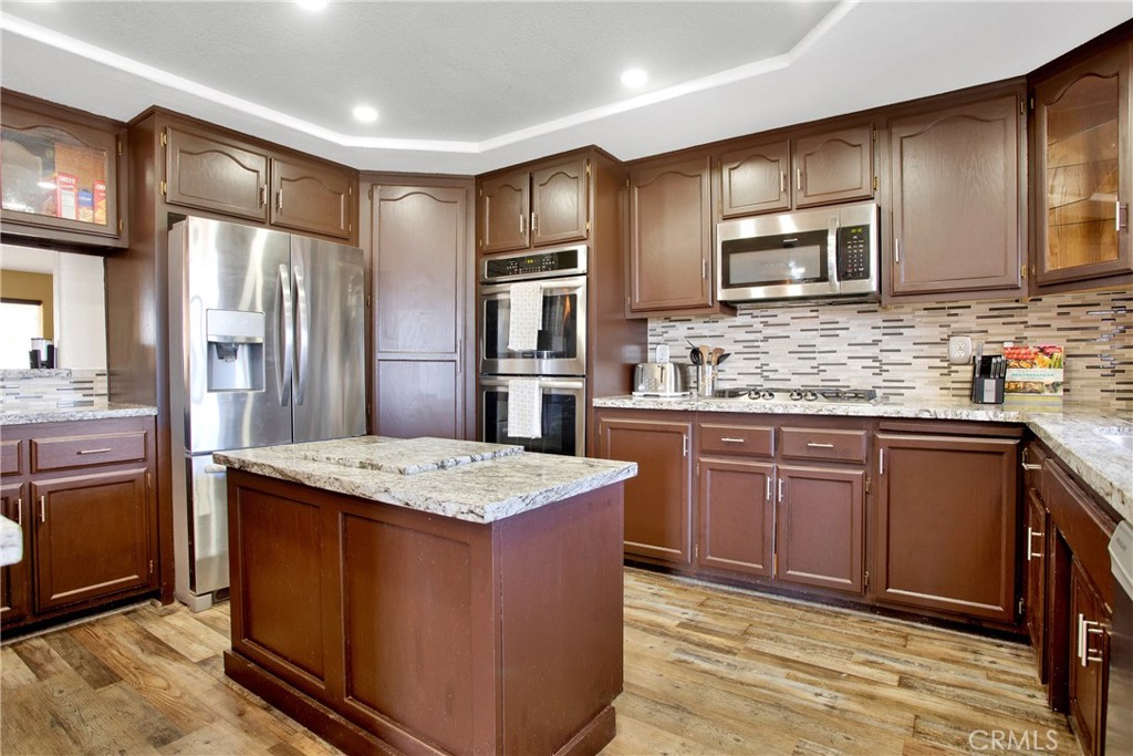 14080 Farmington Street