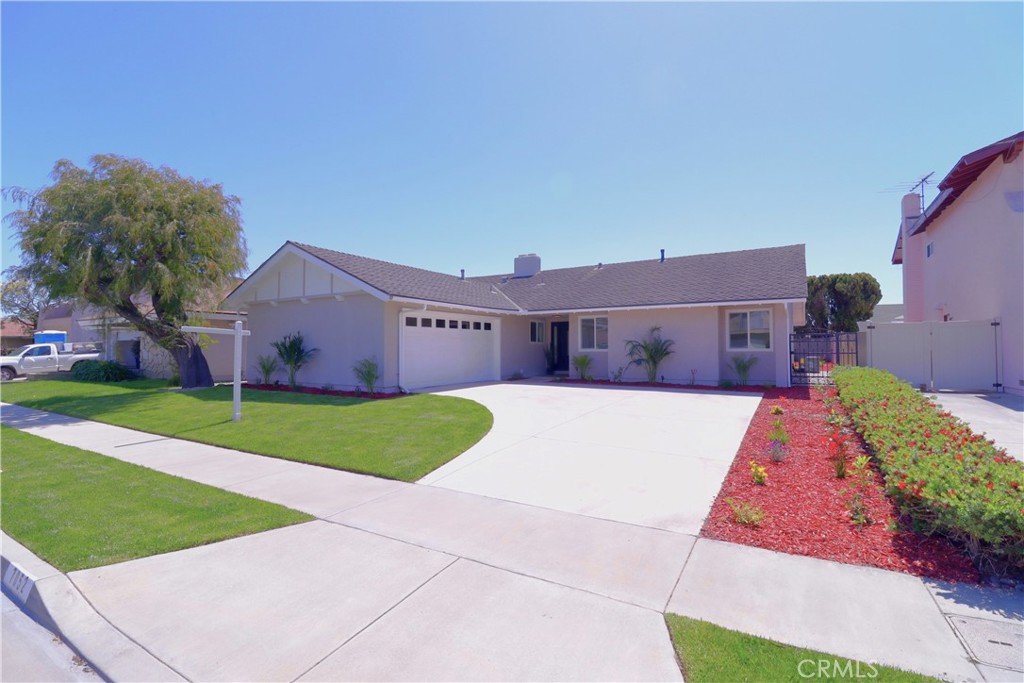 7052 Moonlight Circle