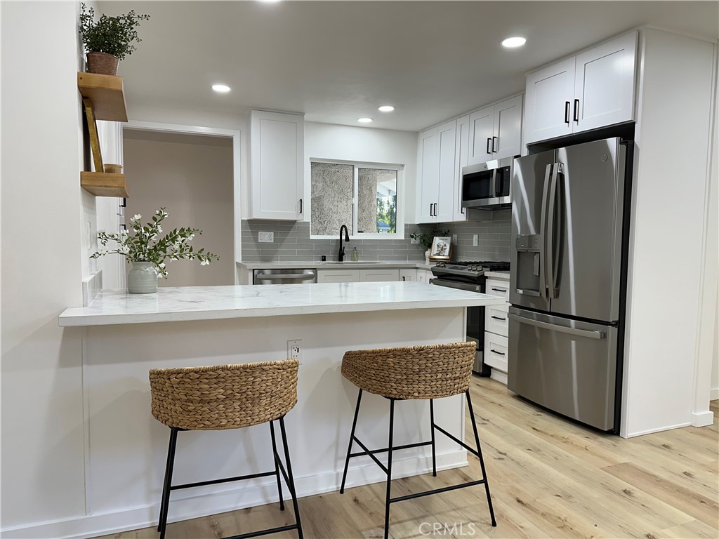 7052 Moonlight Circle