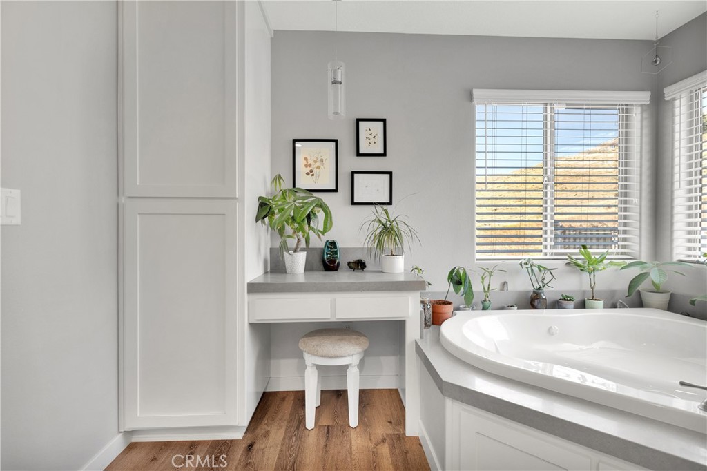 21945 Mountain View Road