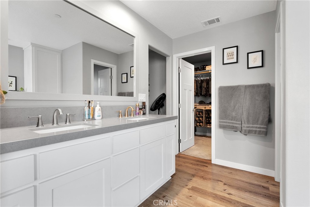 21945 Mountain View Road