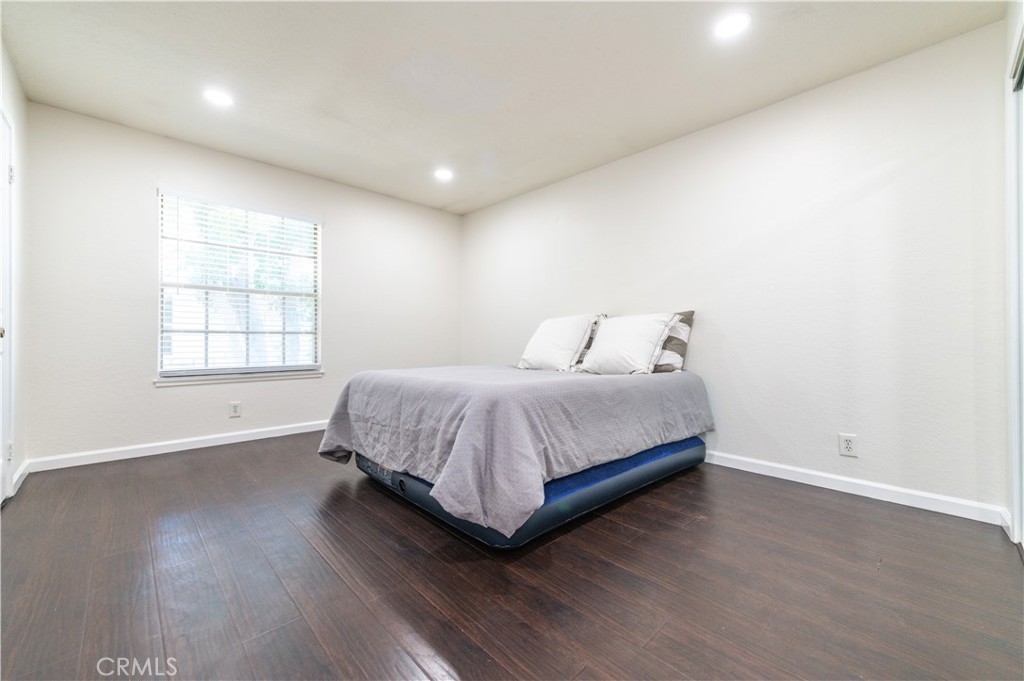 5640 Riverside Drive 129