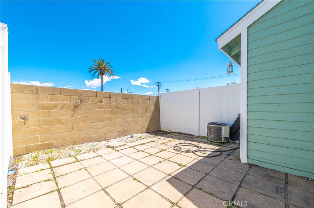 5640 Riverside Drive 129