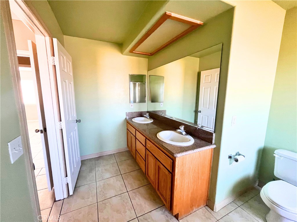 15242 Sycamore Street