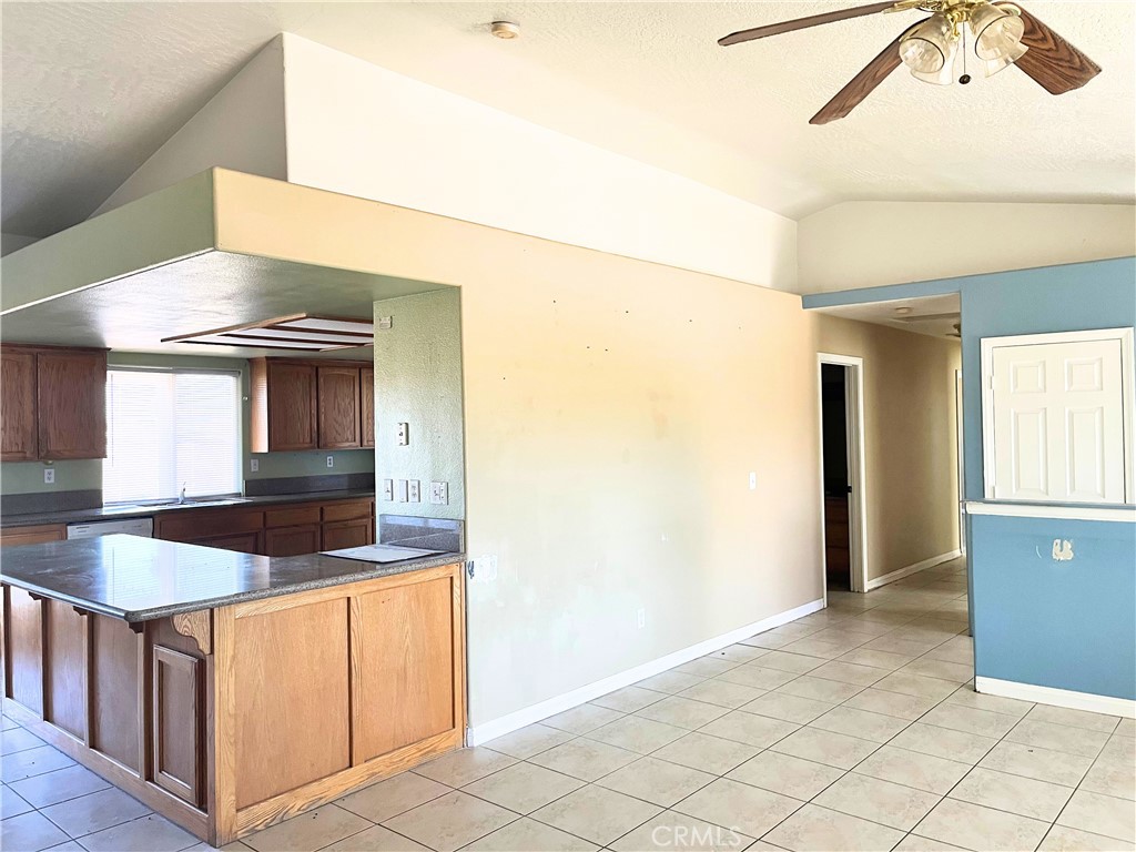 15242 Sycamore Street