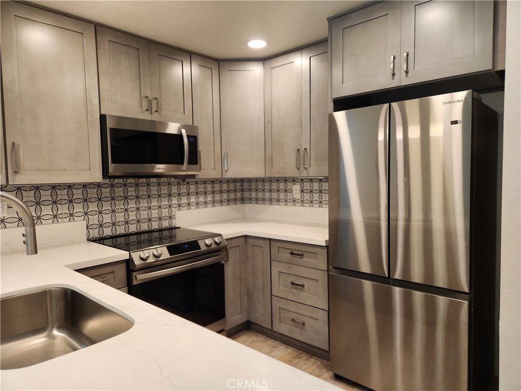 6131 Rancho Mission Road 109