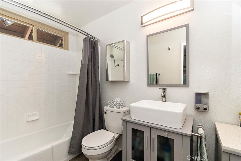 11043 Countryview Drive