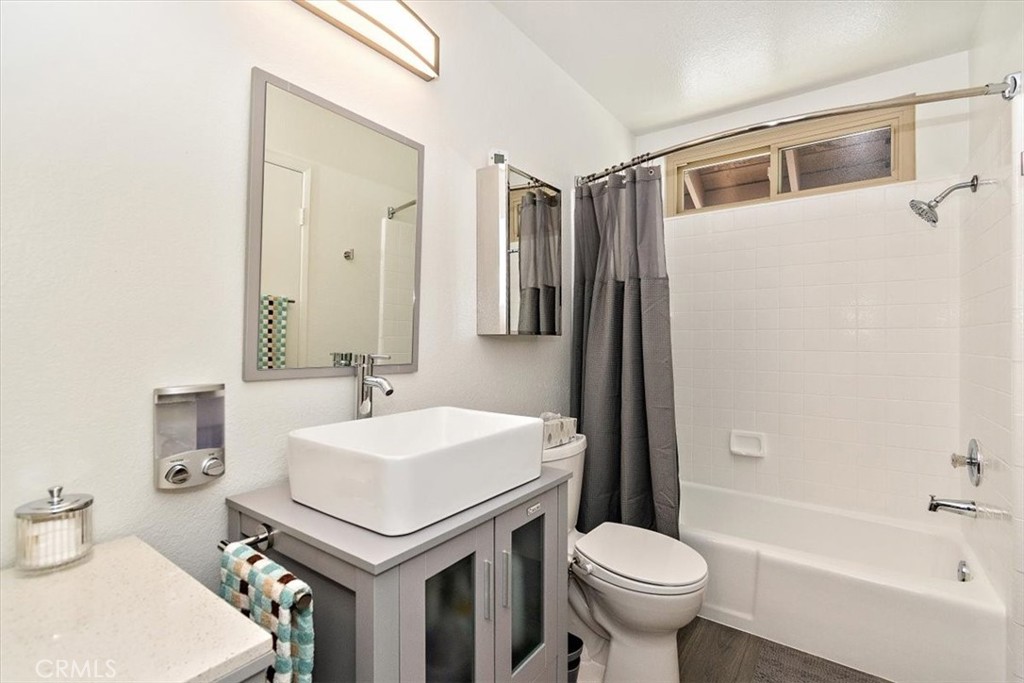 11043 Countryview Drive