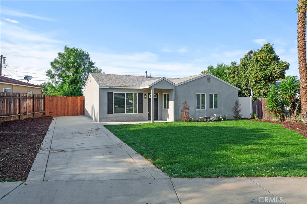 8695 Greenpoint Avenue