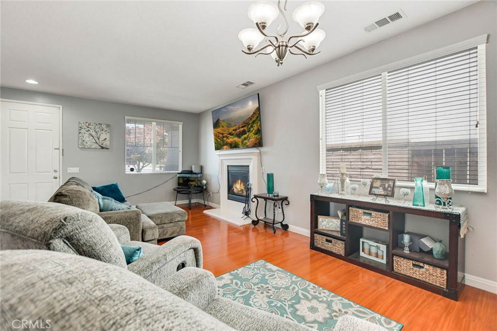 78 Cold Spring Avenue