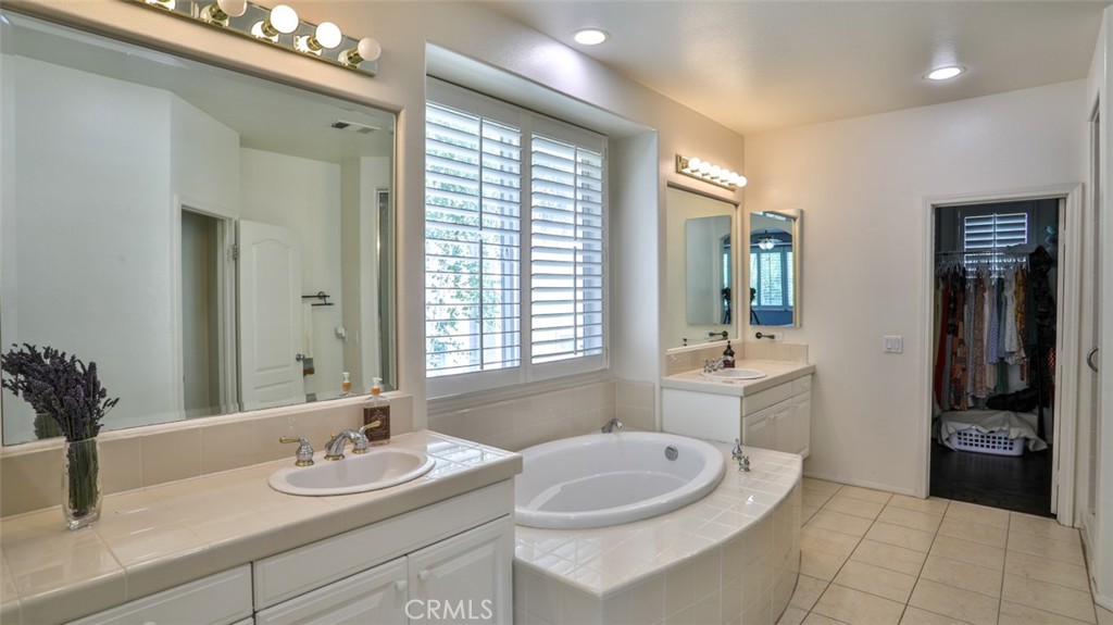 25709 Hawthorne Place