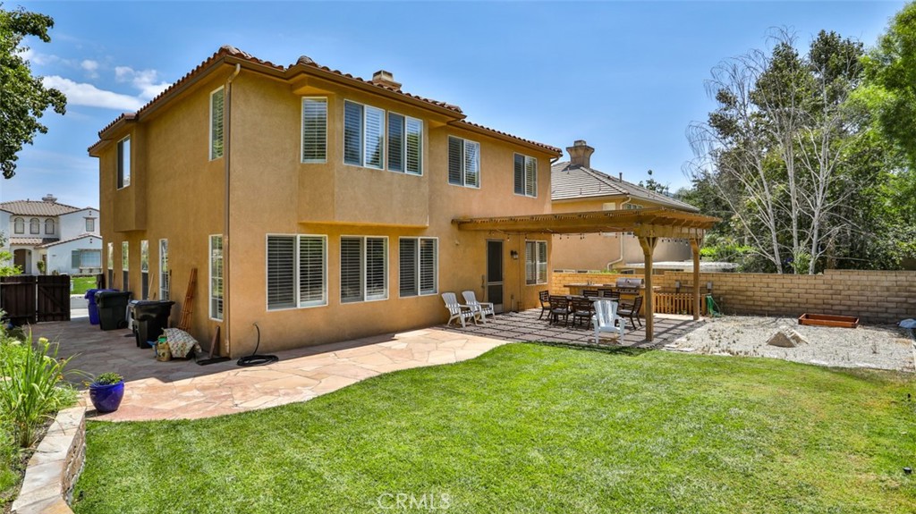 25709 Hawthorne Place