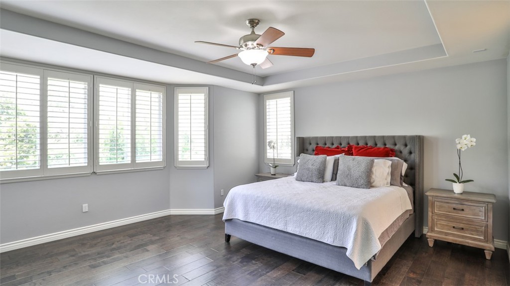 25709 Hawthorne Place