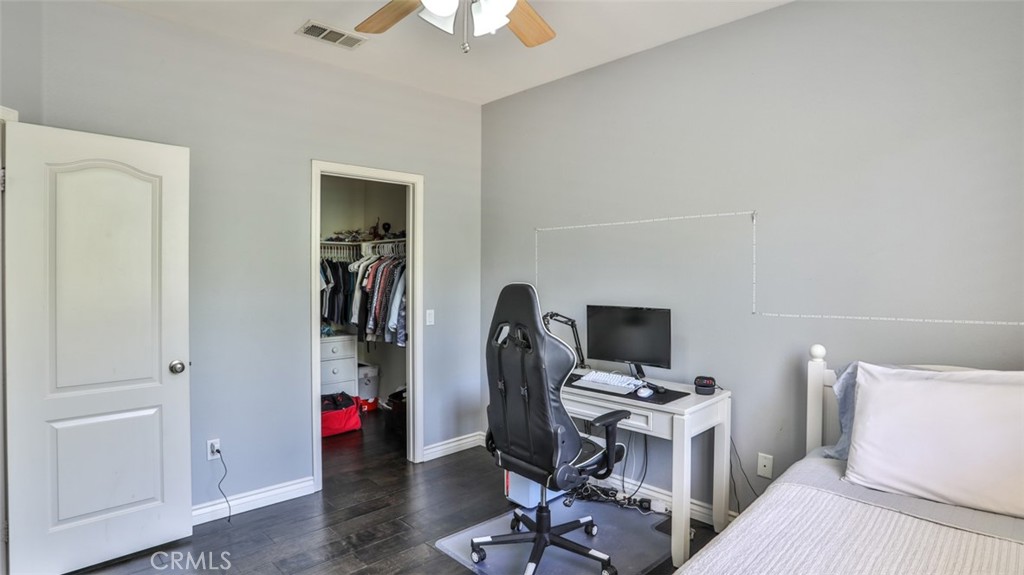 25709 Hawthorne Place