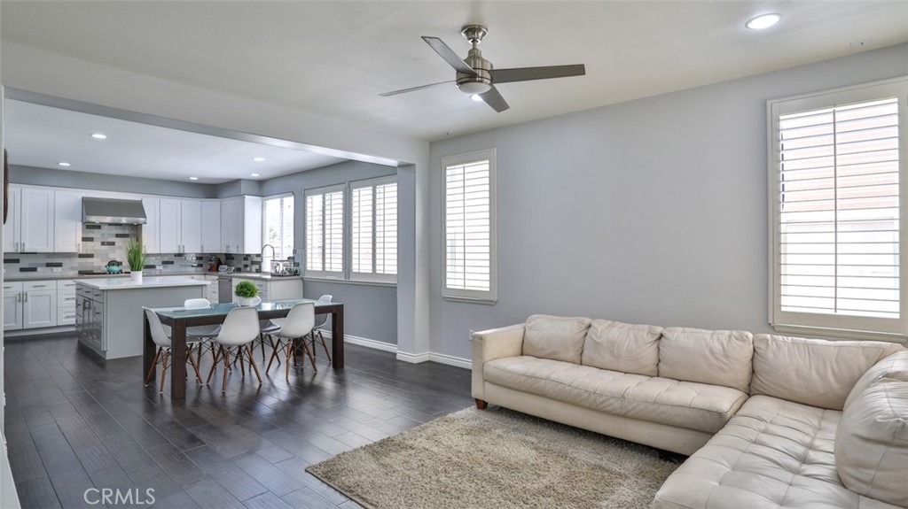 25709 Hawthorne Place