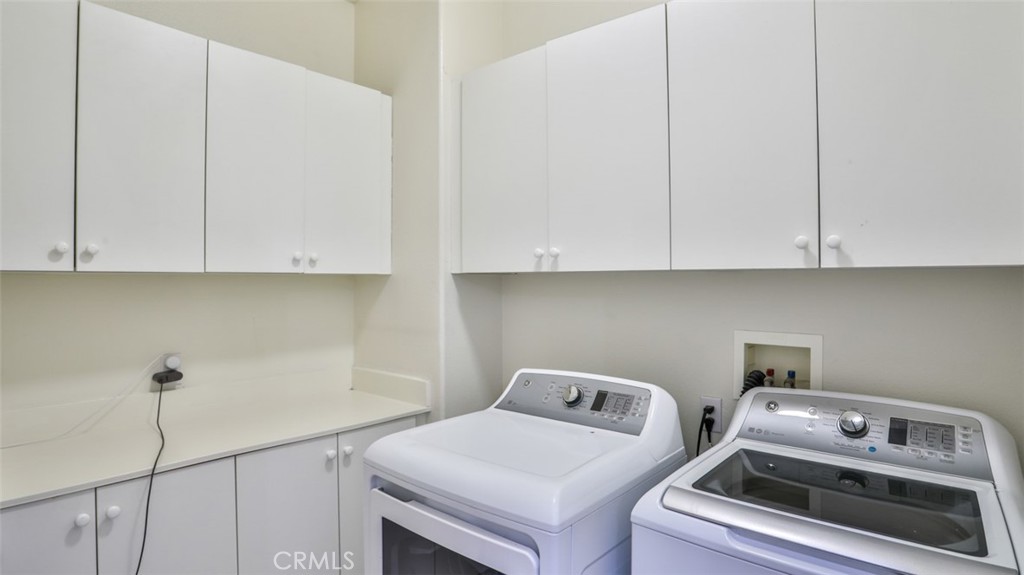 25709 Hawthorne Place