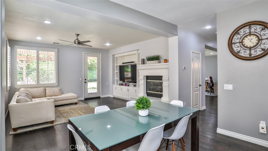 25709 Hawthorne Place