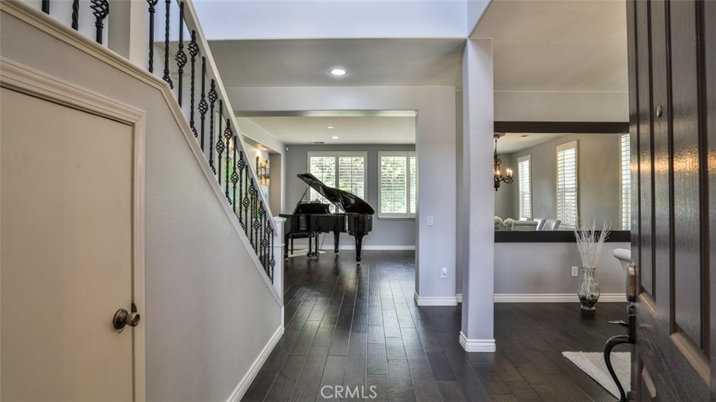 25709 Hawthorne Place