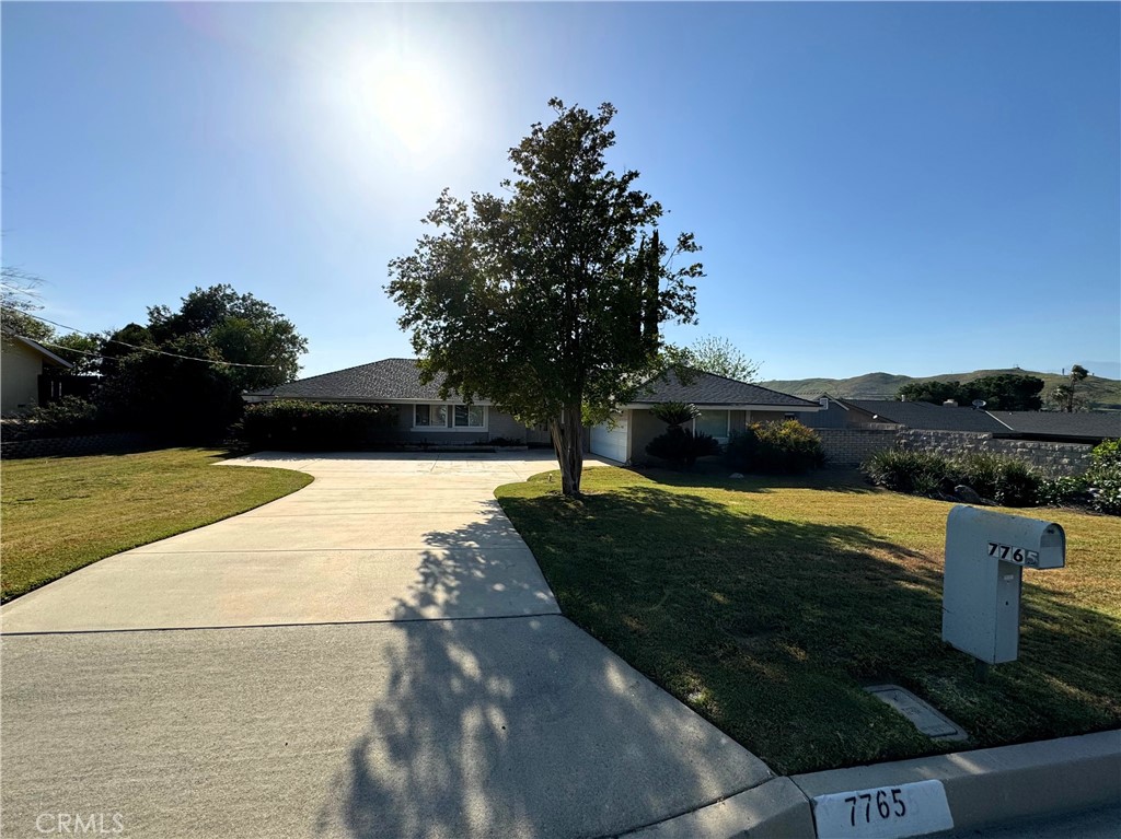 7765 Lakeside Drive