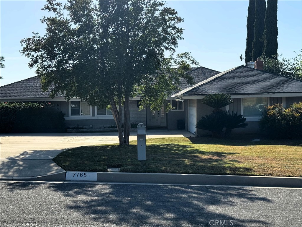7765 Lakeside Drive