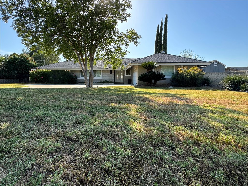 7765 Lakeside Drive