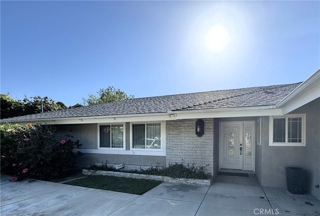 7765 Lakeside Drive
