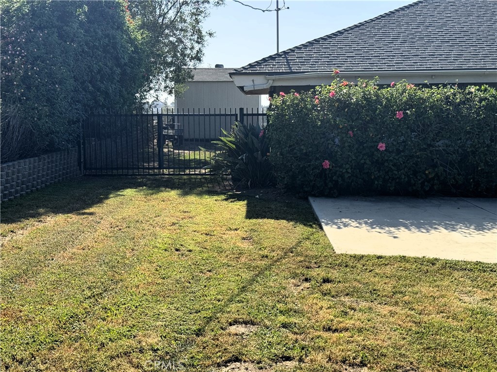 7765 Lakeside Drive