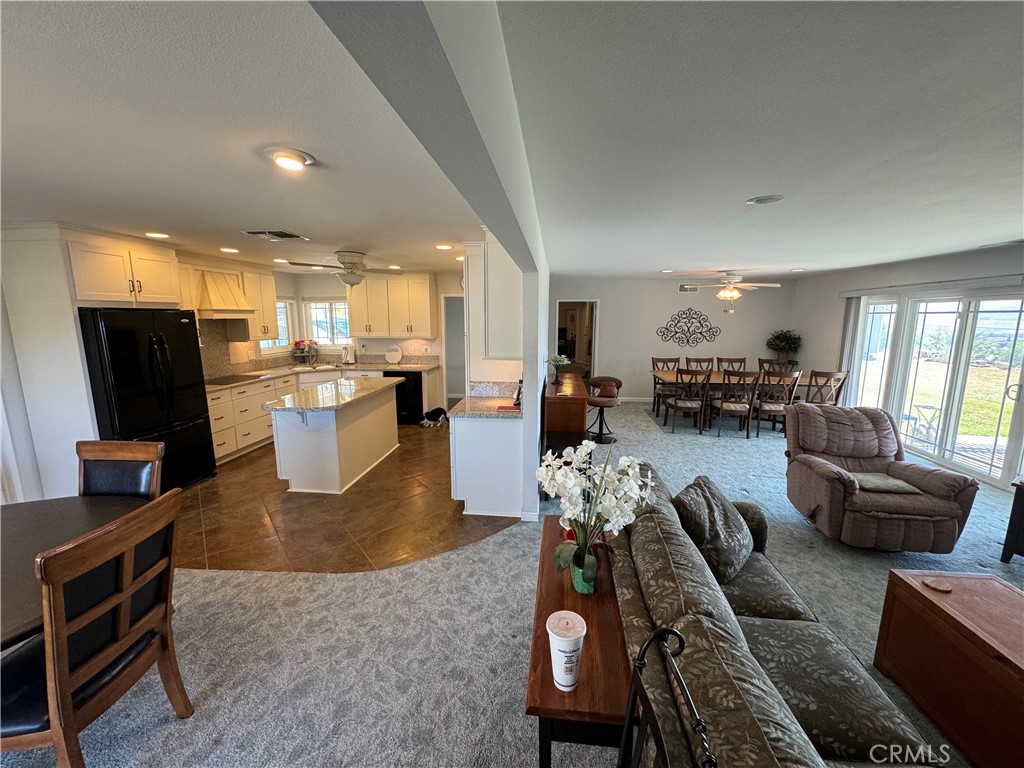7765 Lakeside Drive